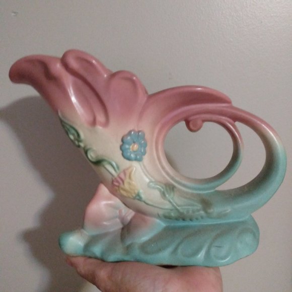 Vintage Hull Art - Picture 1 of 2